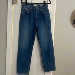 Zara 90s Mom Fit Jeans